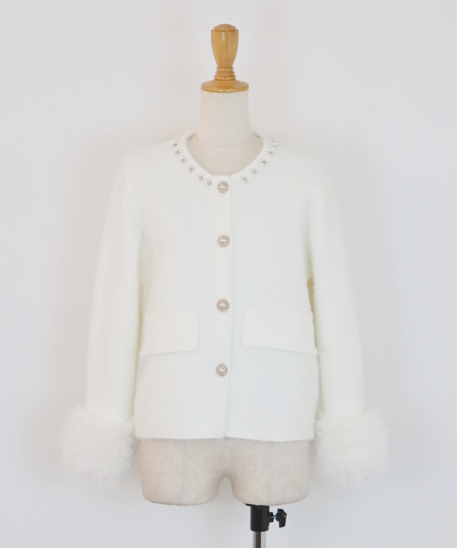 袖ファーパールビジュージャケット